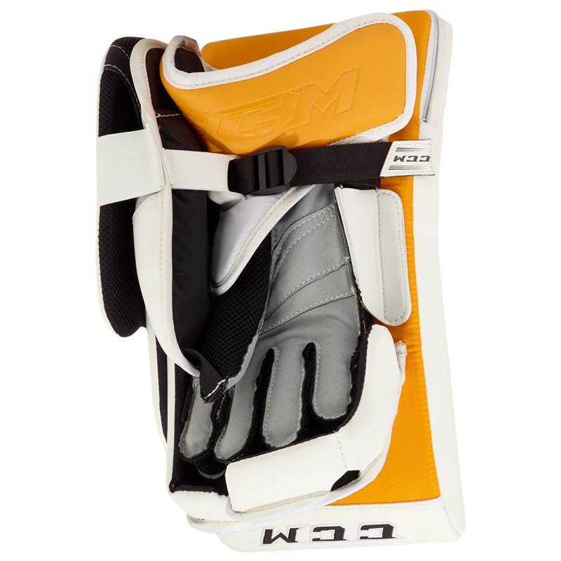 CCM EFlex E5.9 Goalie Blocker - SENIOR - Image 2