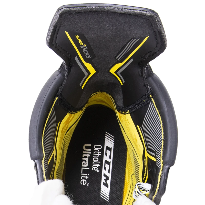 CCM Super Tacks AS3 Pro Ice Skates - JUNIOR - Image 7