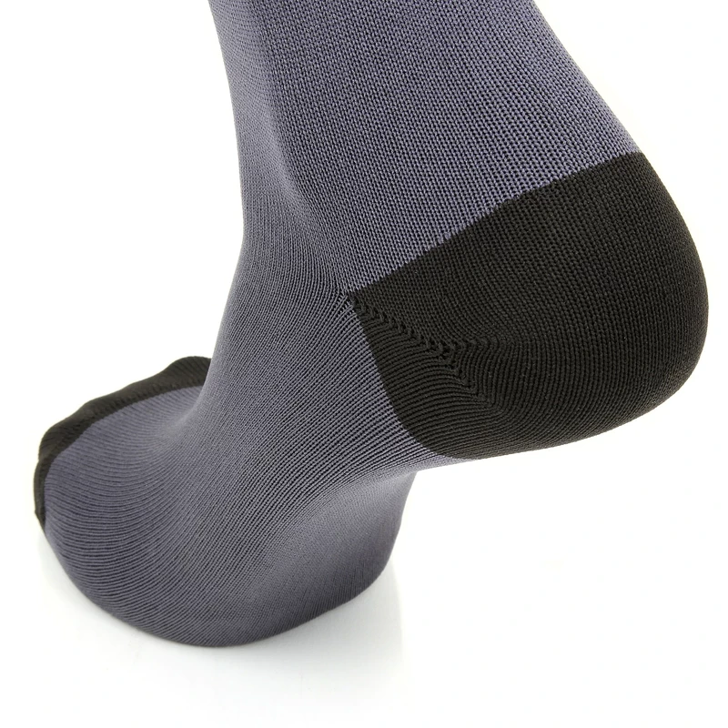 Howies Hockey Thin Fit Skate Socks - Image 2